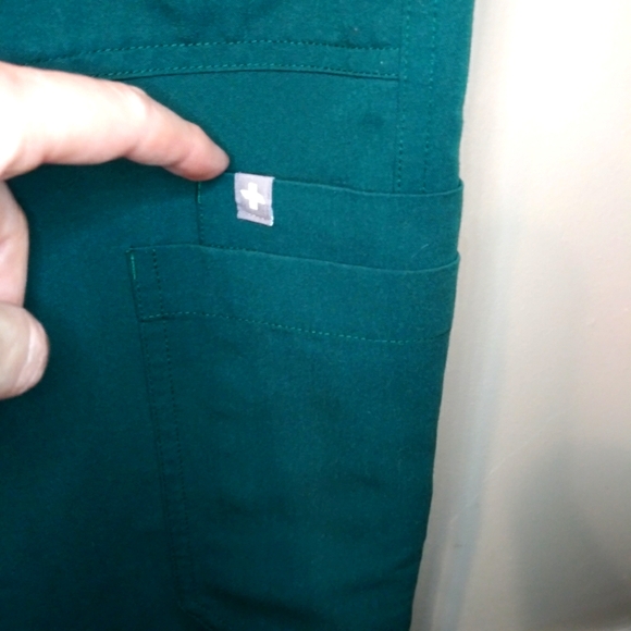 Figs Cairo Women's Evergreen Elastic Waist With Button/Zipper Skinny Scrub Pants - Picture 6 of 13